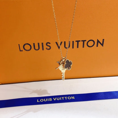 Four-leaf Clover Key Three Accessory Necklace