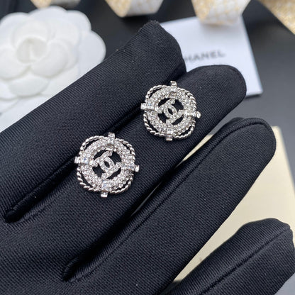 Temperament Full Diamond Earrings