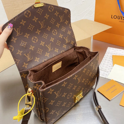 Ladies Classic Messenger Bag