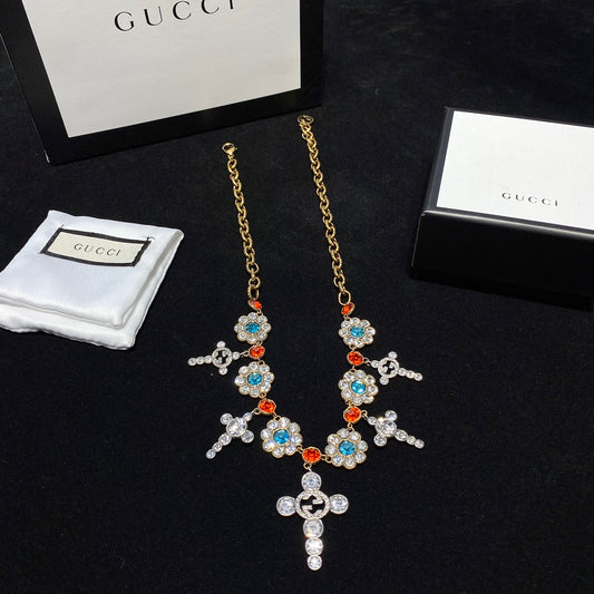 Noble Colored Diamond Necklace
