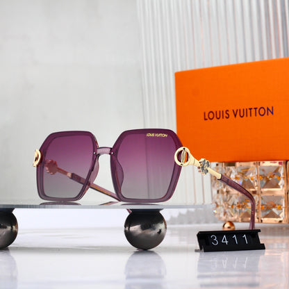 Blooming Whispers Oversized Sunglasses with Clover Detail (Model 3411)